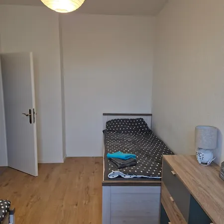 Апартаменты Moebliertes Im Zentrum